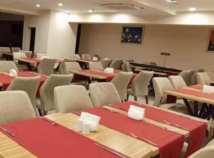 Viking Suite Hotel تورنگار