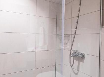 Viking Suite Hotel تورنگار