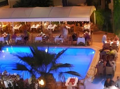 More Hotel Beldibi تورنگار