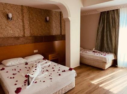 Britannia Apart&Villas Hotel تورنگار