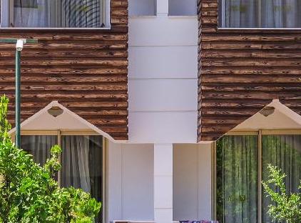 Fame Hotel تورنگار