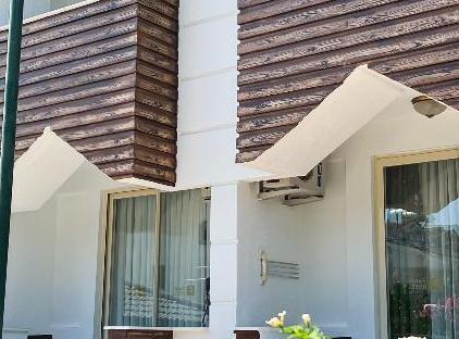 Fame Hotel تورنگار