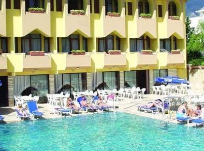 Fame Hotel تورنگار