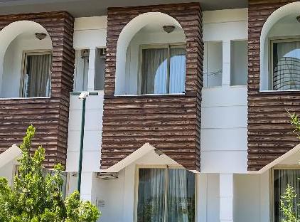 Fame Hotel تورنگار