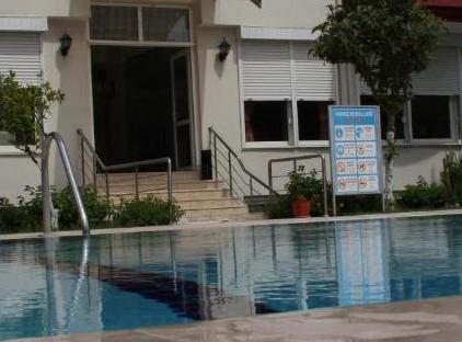 Minta Apart Hotel تورنگار