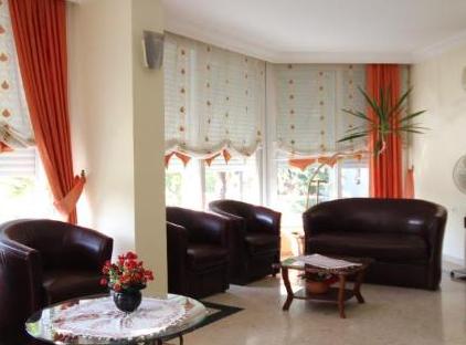 Minta Apart Hotel تورنگار