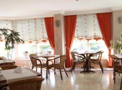 Minta Apart Hotel تورنگار