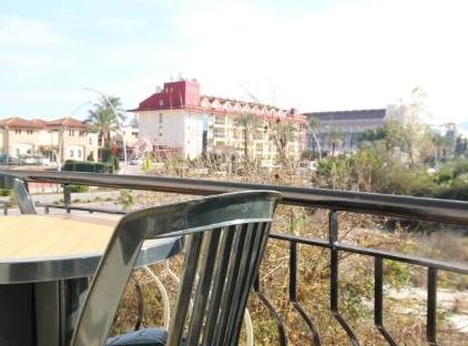 Minta Apart Hotel تورنگار