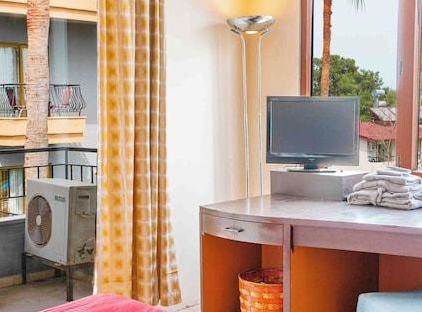 Belpoint Beach Hotel تورنگار