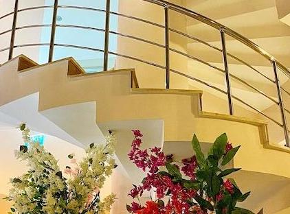 Grand Viking Hotel تورنگار