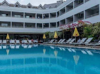 Grand Viking Hotel تورنگار