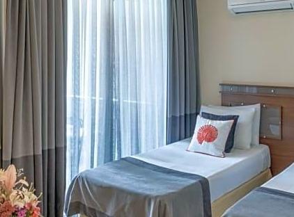 Grand Viking Hotel تورنگار