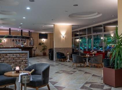 Grand Viking Hotel تورنگار