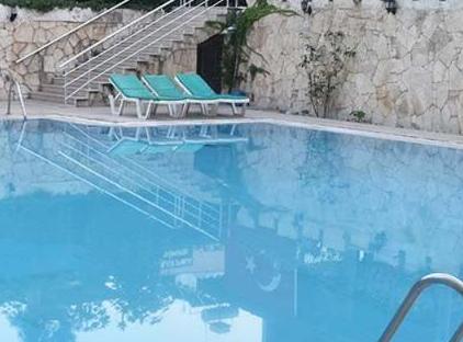 Ares City Hotel تورنگار