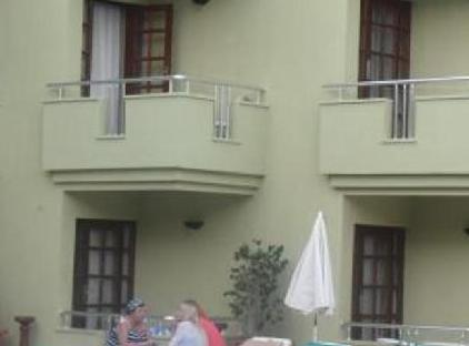 Ares City Hotel تورنگار