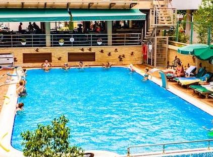 Ambassador Plaza Hotel - All Inclusive تورنگار