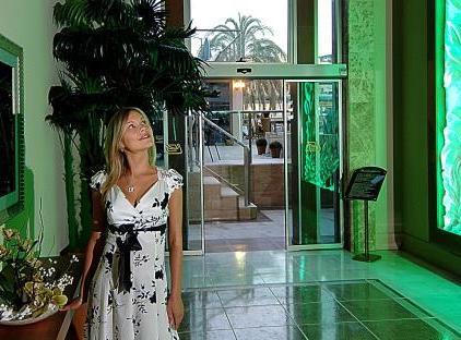 Ambassador Plaza Hotel - All Inclusive تورنگار