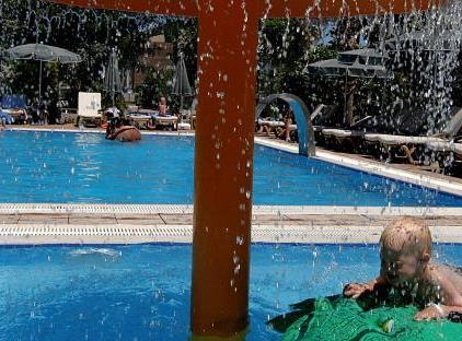 Ambassador Plaza Hotel - All Inclusive تورنگار