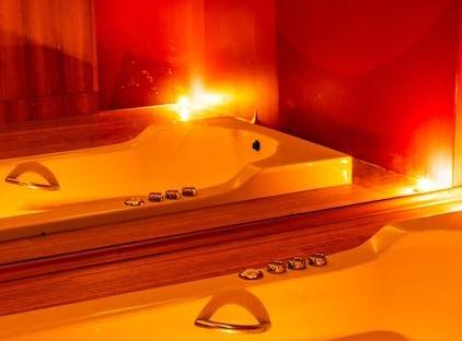 Ambassador Plaza Hotel - All Inclusive تورنگار
