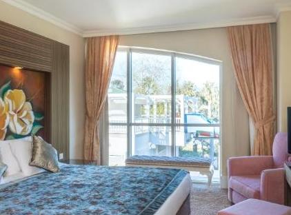 Crystal De Luxe Resort Spa - All Inclusive تورنگار