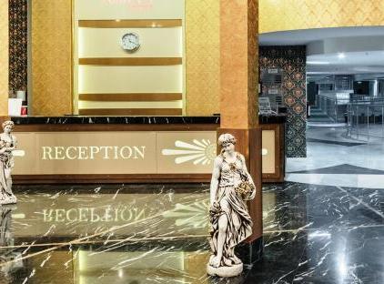 Armas Resort Hotel تورنگار