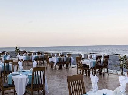 Perre La mer Resort & Spa تورنگار
