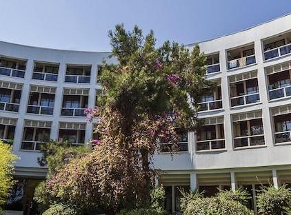 Perre La mer Resort & Spa تورنگار