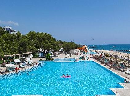 Perre La mer Resort & Spa تورنگار