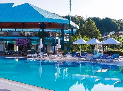Queen's Park Le Jardin تورنگار