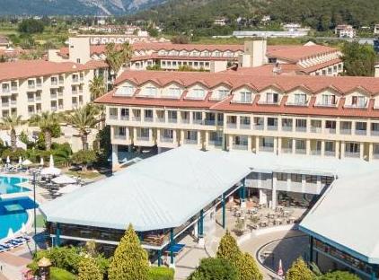 Queen's Park Le Jardin تورنگار