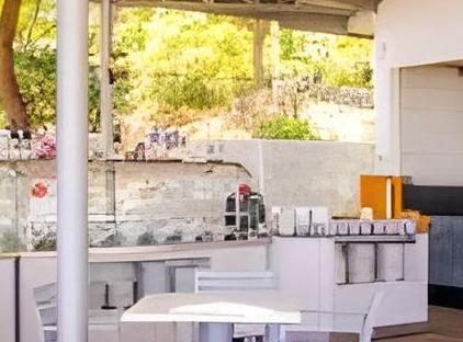 Queen's Park Le Jardin تورنگار