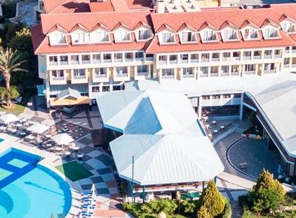 Queen's Park Le Jardin تورنگار
