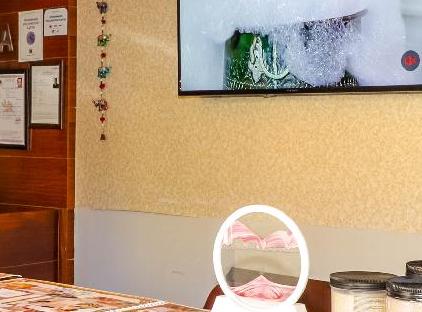 Queen's Park Le Jardin تورنگار