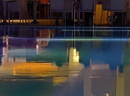 Queen's Park Le Jardin تورنگار