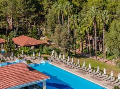 Champion Holiday Village تورنگار