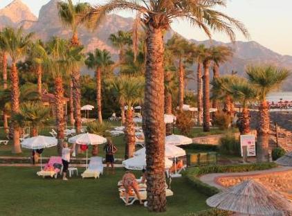 Champion Holiday Village تورنگار