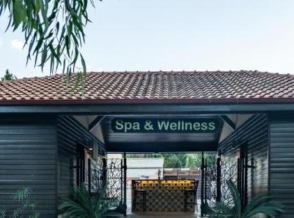Champion Holiday Village تورنگار