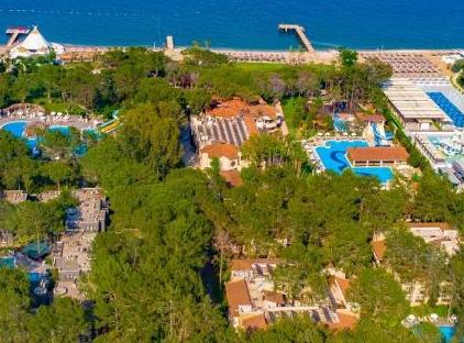 Champion Holiday Village تورنگار