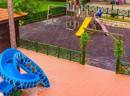 Champion Holiday Village تورنگار