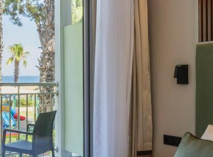 Crystal Flora Beach Resort - All Inclusive تورنگار
