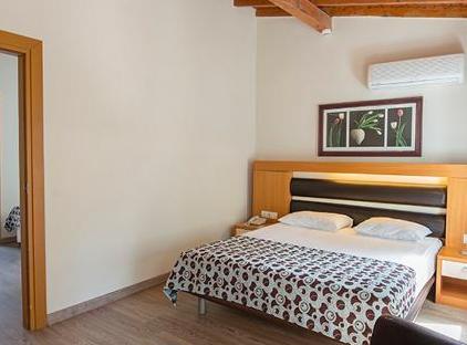 Crystal Flora Beach Resort - All Inclusive تورنگار