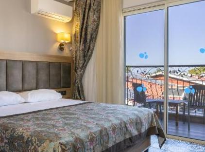 Crystal Aura Beach Resort & Spa - All Inclusive تورنگار