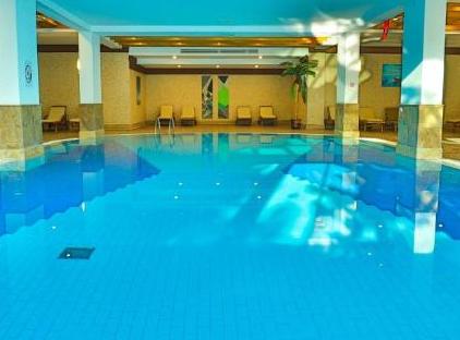 Crystal Aura Beach Resort & Spa - All Inclusive تورنگار