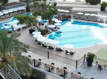 Crystal Aura Beach Resort & Spa - All Inclusive تورنگار