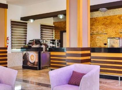 Crystal Aura Beach Resort & Spa - All Inclusive تورنگار