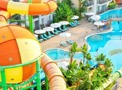 Crystal Aura Beach Resort & Spa - All Inclusive تورنگار