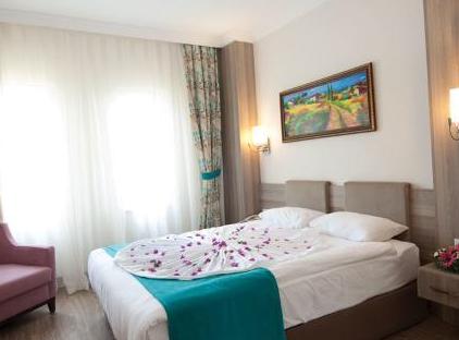 Crystal Aura Beach Resort & Spa - All Inclusive تورنگار