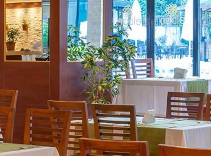 Eldar Resort Hotel تورنگار