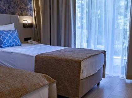 Eldar Garden Resort Hotel تورنگار