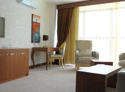 Eldar Garden Resort Hotel تورنگار